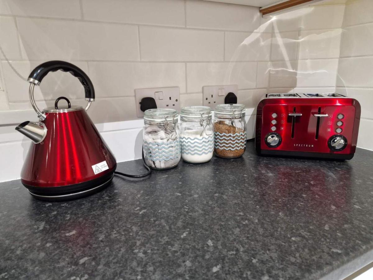 4 Bed Rooms 5 Double Beds Holidays House Near Train Station Plymouth Dış mekan fotoğraf